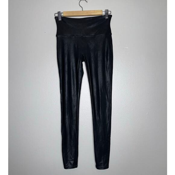 Spanx Faux Leather Leggings Black Size Medium Sculpting High-Waisted Shapewear - Picture 2 of 7